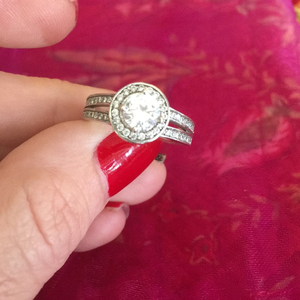 Wedding Ring - Picture 2 of 4
